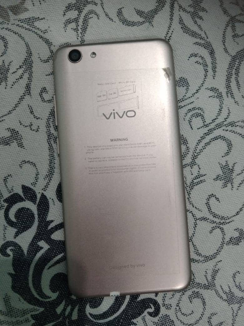 Vivo Y71 1