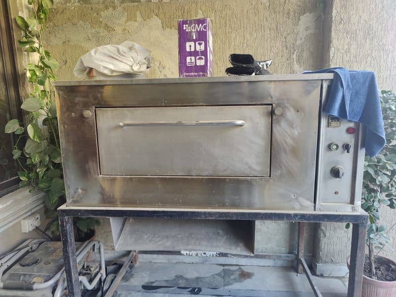 pizza oven very good condition 1