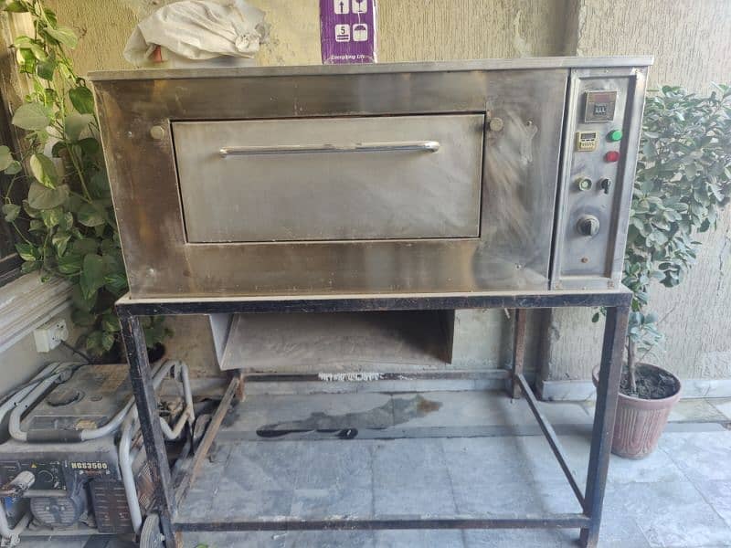 pizza oven very good condition 2