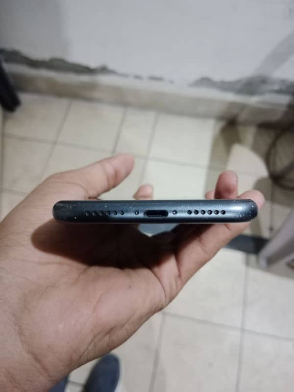 Iphone 11 128 GB 5