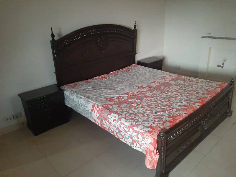 Double Bed / Wooden Bed / King Bed / Side Table / Dressing Table 9