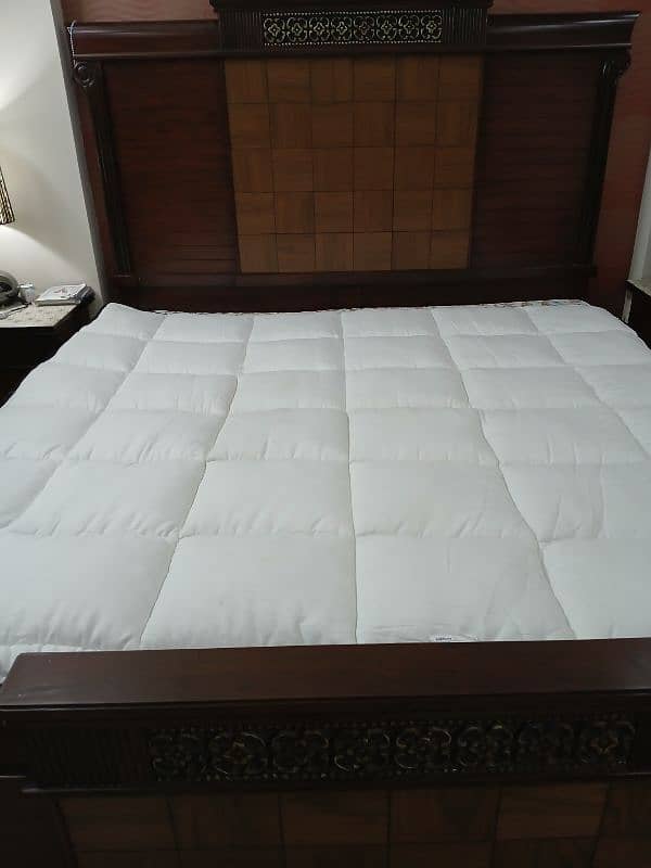 *   Soft comfort  Mattress Topper 1