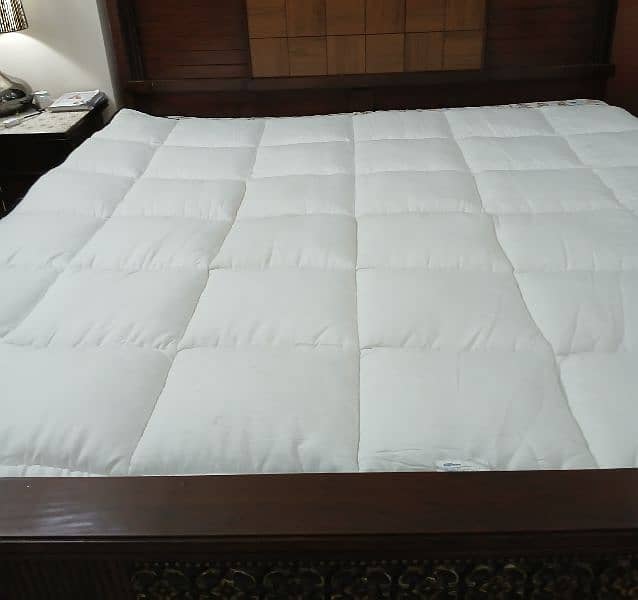 *   Soft comfort  Mattress Topper 3