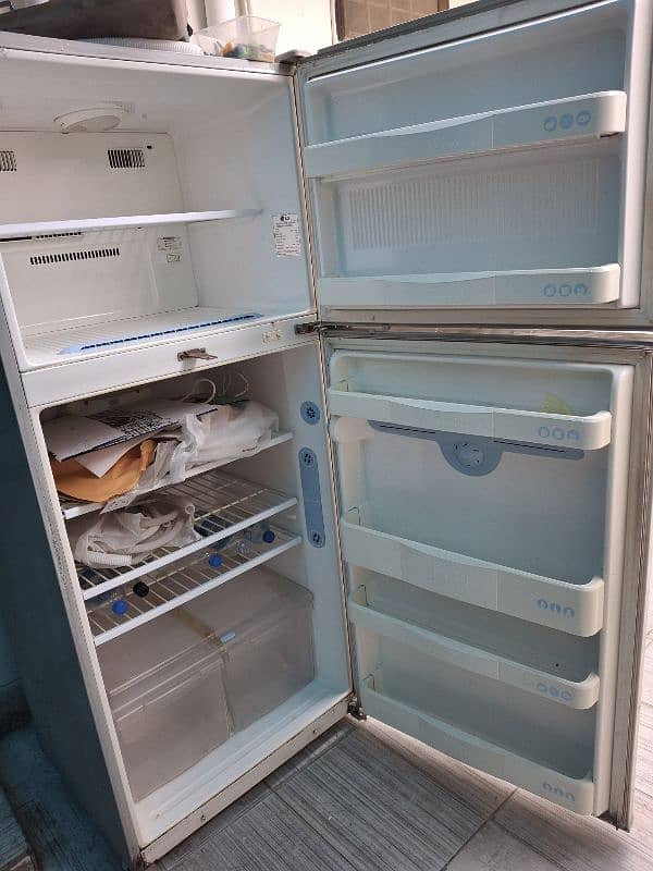 LG FRIDGE 0