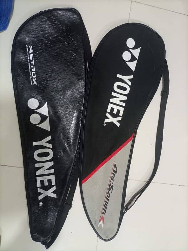 Badminton Racquet 2covers standard size 3