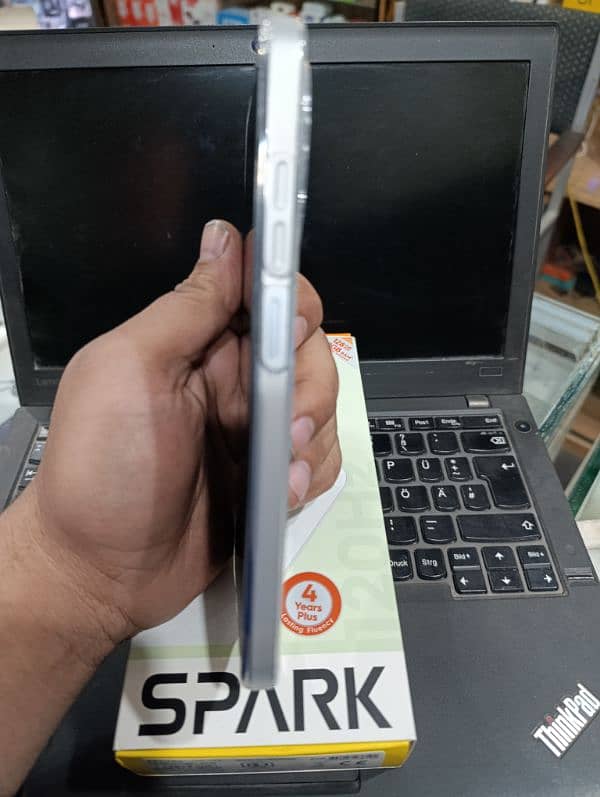 Tecno spark go 1 2