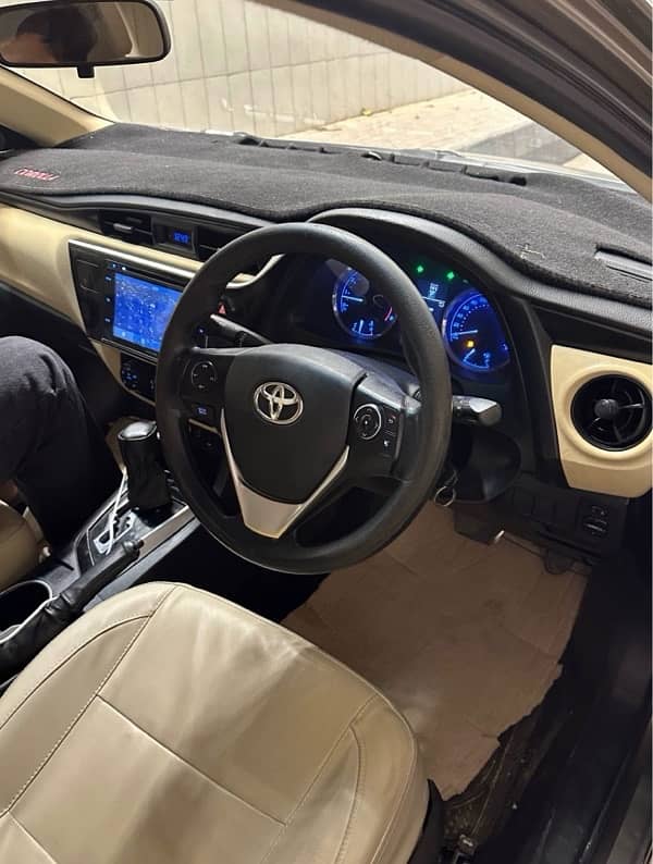 Toyota Corolla Altis 2017 6