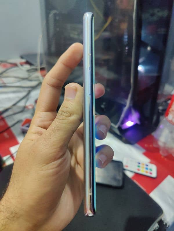 Oneplus 9 pro 5G   12/256 for sale 3