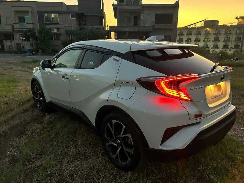 Toyota C-HR 2018 8