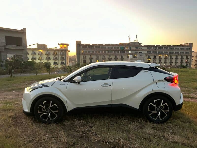 Toyota C-HR 2018 12