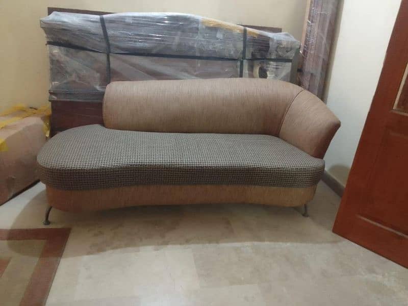 sofa, dewan and beds available in good condition 3