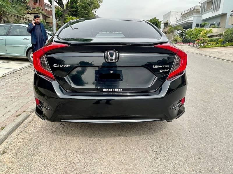 Honda Civic UG 1.8 fully loaded 2017 3