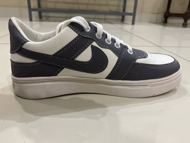 nike size 39 2