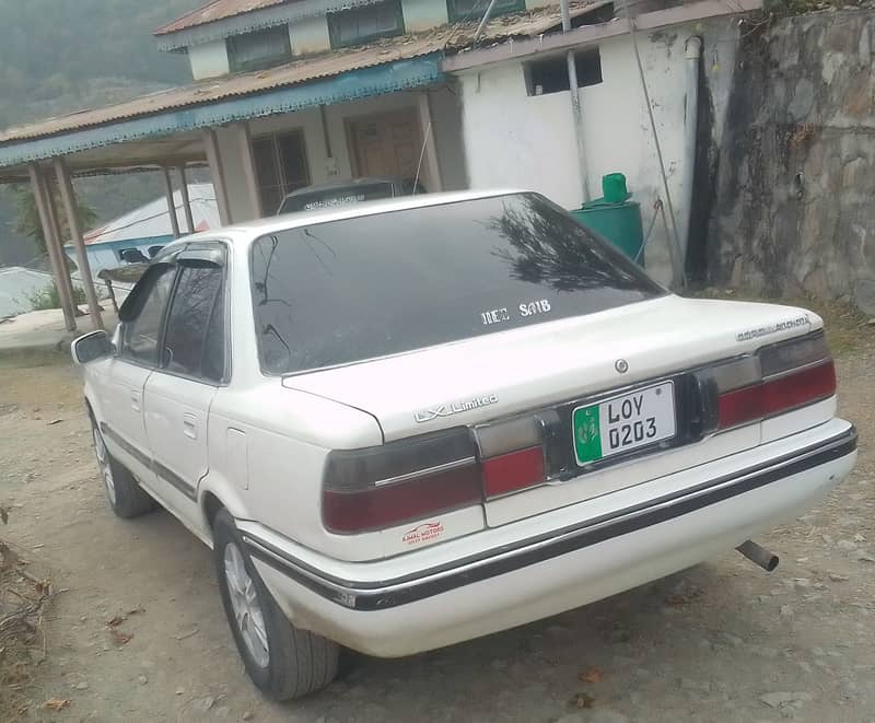 88 Corolla lhr num 0