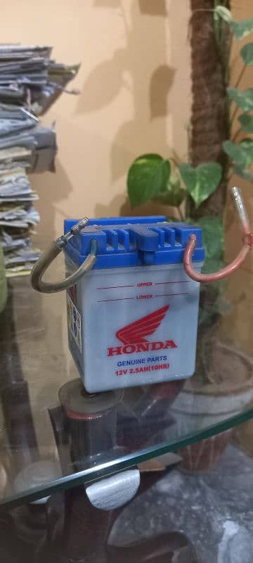 Honda orignale battery 1