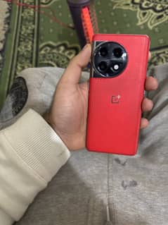 one plus 11r 18/512 red edition