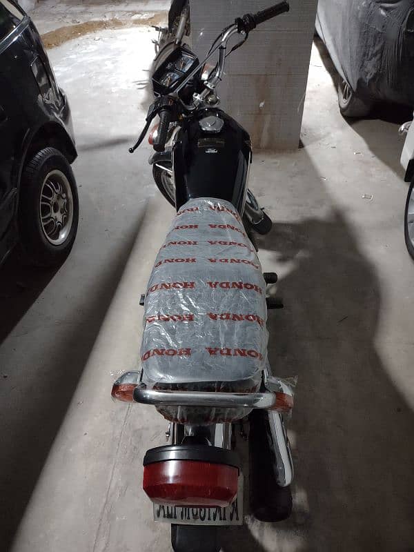 Honda 125 model 2021 HYD num 5month engin head seald 16