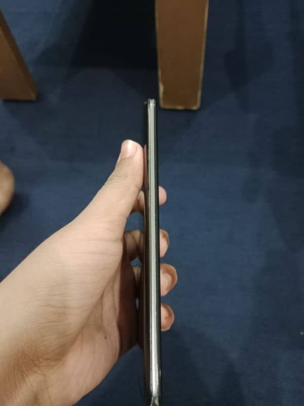 sharp aquos zero 2 2