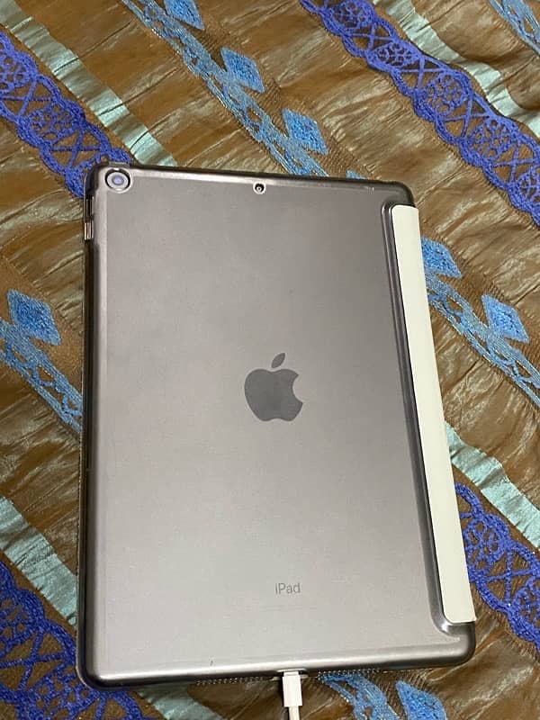 ipad 7 gen 128gb latest ios 0