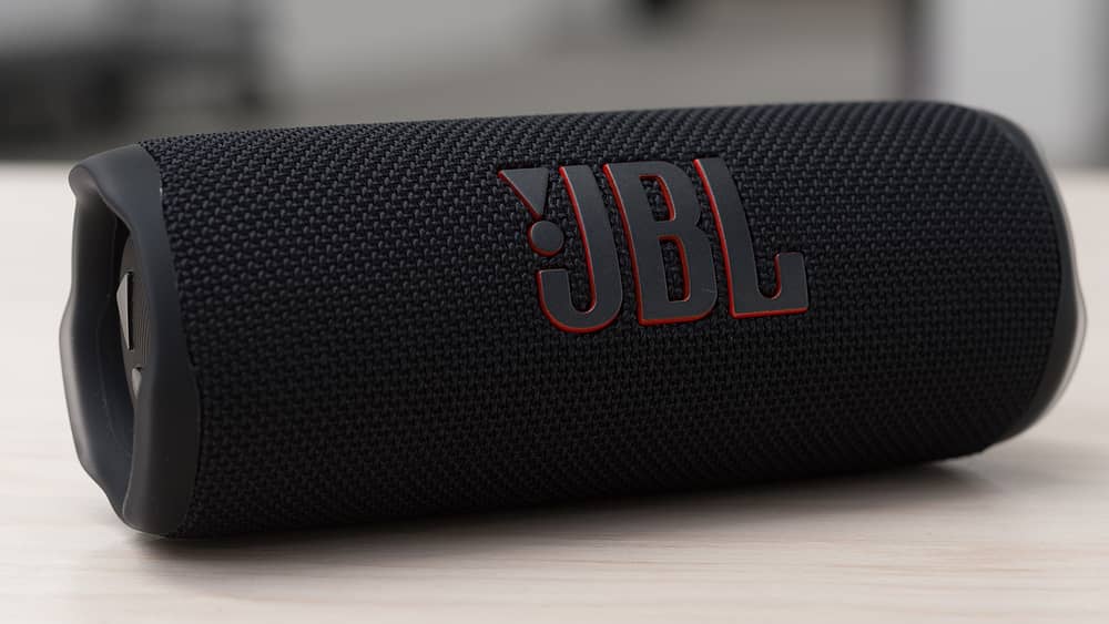 JBL Flip 6 Portable Waterproof Bluetooth Speaker 2