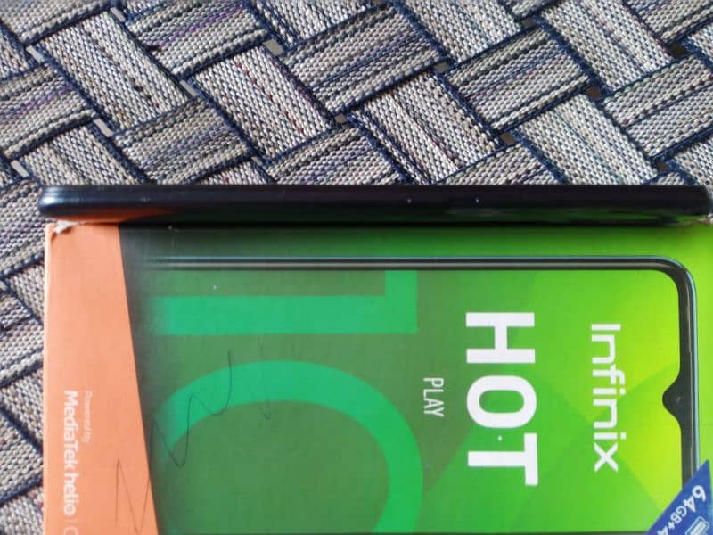 infinix HOT 11 Play Mobile For sale 8/10 Condition Box, Charger, Cover 11