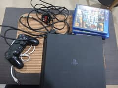 Playstation 4/PS4 500gb with controller and 4 games