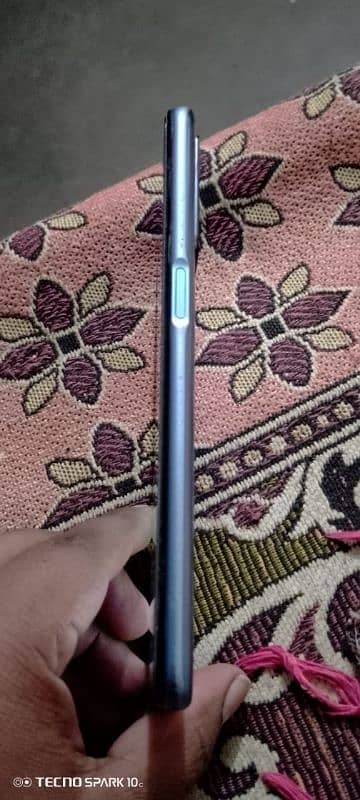 Oppo A16 3/32 &box side figure saaf or koi b fault nahi ghr ka mob hay 3