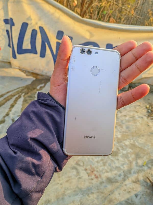 HUAWEI NOVA 2 PLUS 0