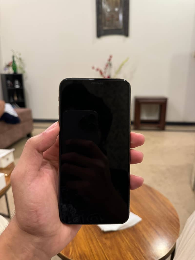 Apple iPhone XS Max PTA approved 13