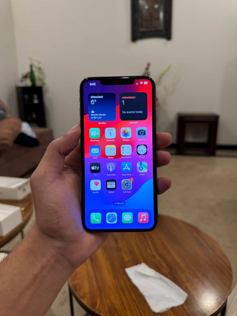 Apple iPhone XS Max PTA approved 14