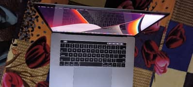 MacBook Pro Core i7  16 Gb 512 GB