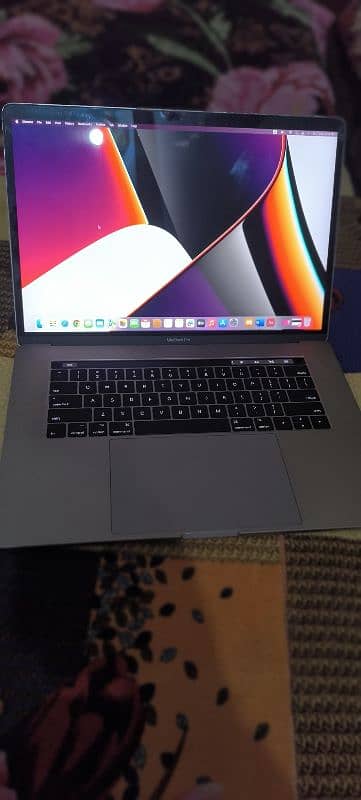 MacBook Pro Core i7  16 Gb 512 GB 8