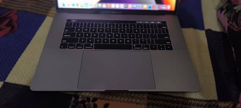 MacBook Pro Core i7  16 Gb 512 GB 9