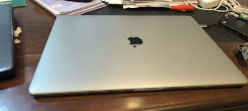 MacBook Pro Core i7  16 Gb 512 GB 11