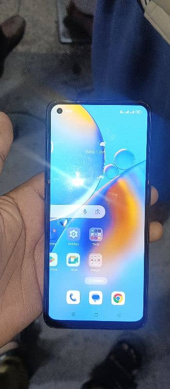 oppo f19 6+4= 5000 mah battery. . . 10.9 condition 2