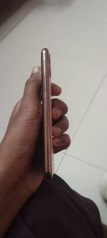 apple iphone 11pro 10/10 jv 64 storage. water pake 80 battery 1