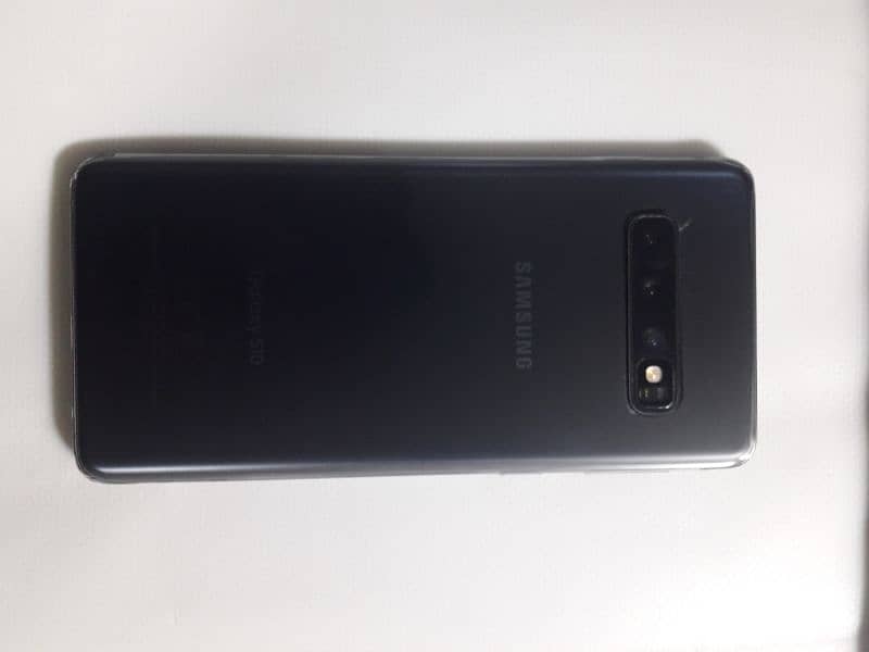 Samsung Galaxy S10 in brand new condition + NonPTA 4