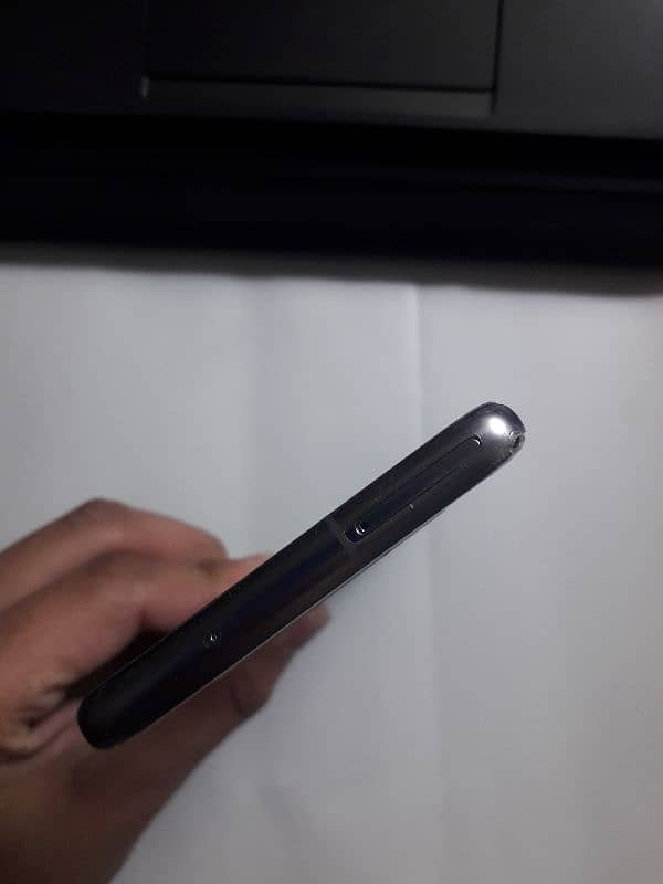 Samsung Galaxy S10 in brand new condition + NonPTA 6