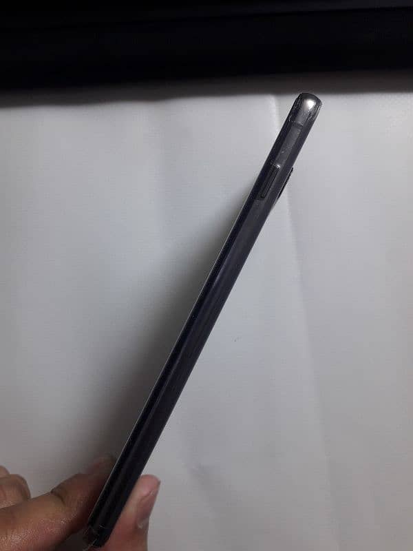 Samsung Galaxy S10 in brand new condition + NonPTA 7