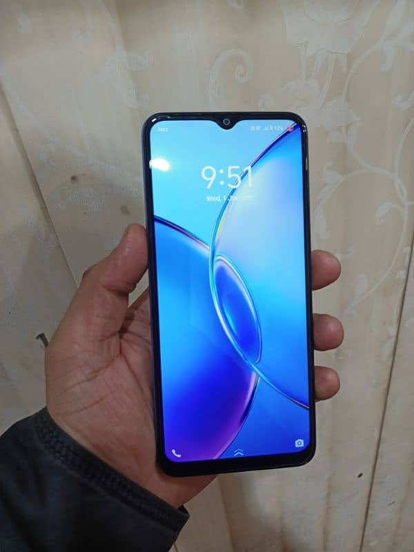 vivo y17S 6 gb ram 128 gb room 1