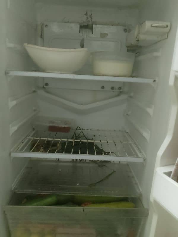 refrigerator for urgent sale 2