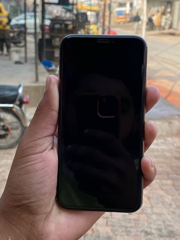 iphone xs pta aproved 7