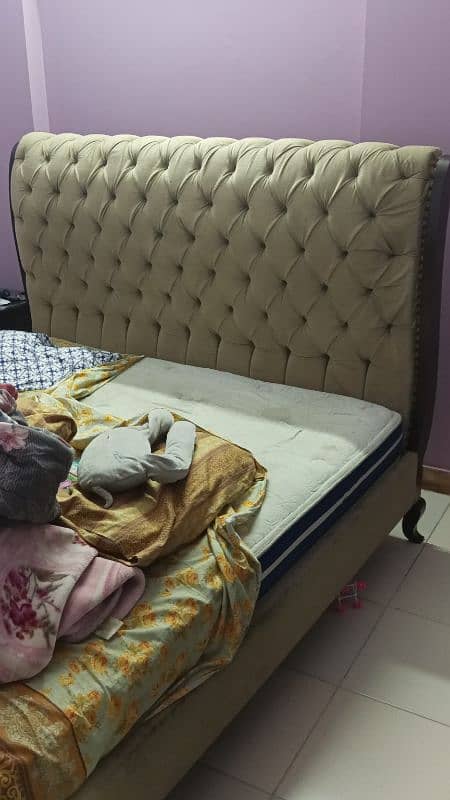 king Size bed 5