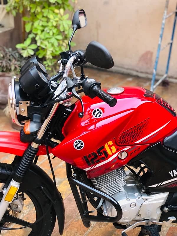 Yamaha YBR G 125cc Red 2