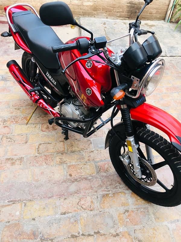 Yamaha YBR G 125cc Red 18