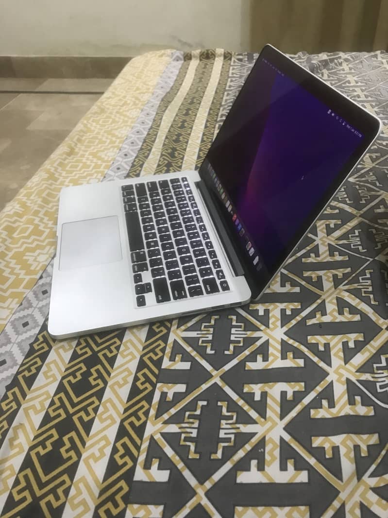 Macbook Pro 2015 13-inch 16 / 256 GB 1