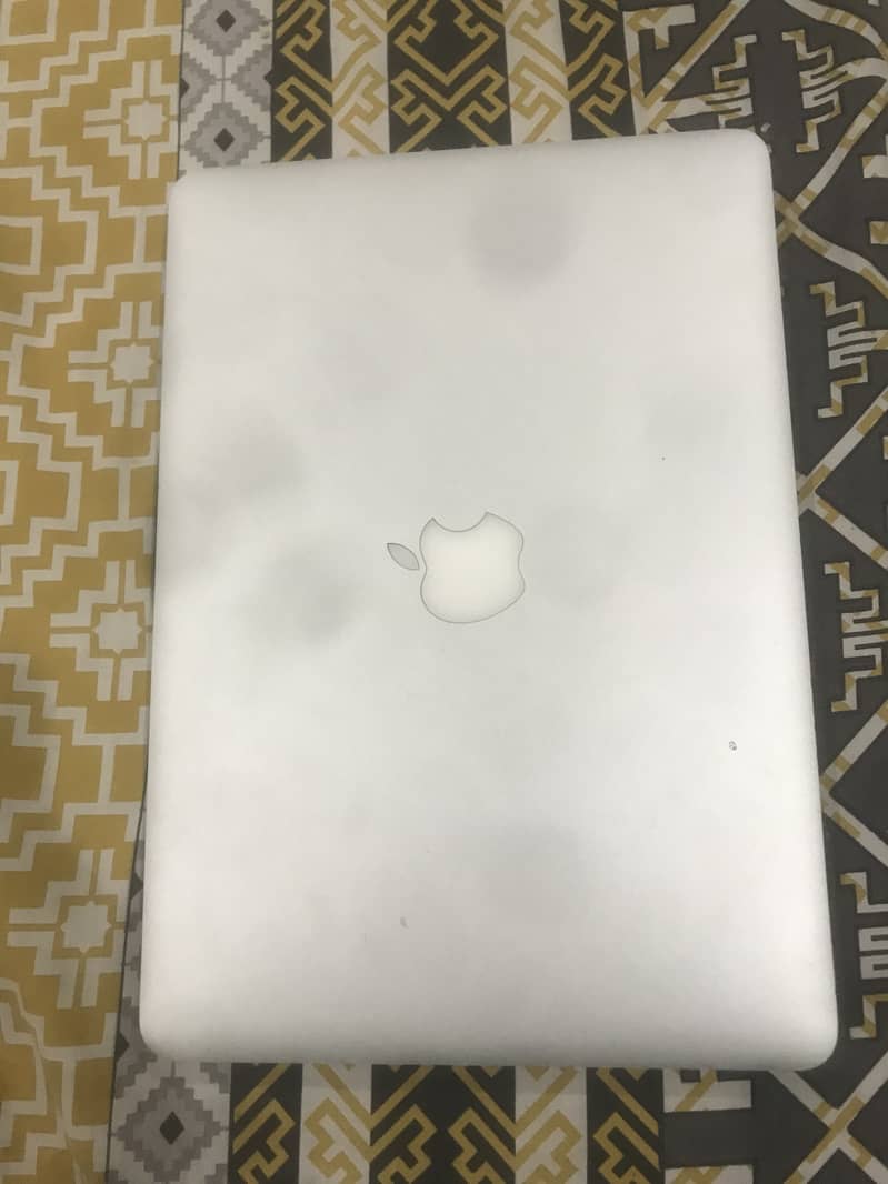 Macbook Pro 2015 13-inch 16 / 256 GB 2