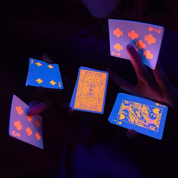 Fluorescent Playing Cards by MPC 4