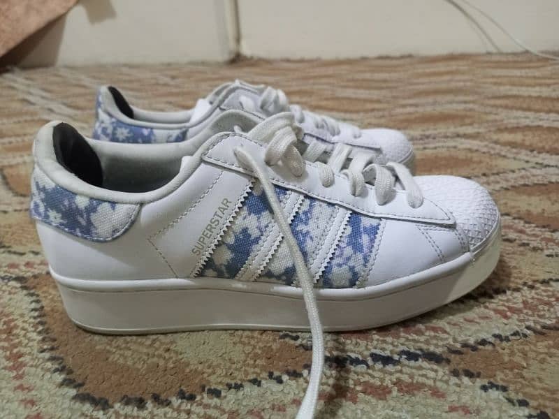 Adidas Superstar La marque Aux 3 bandes 0