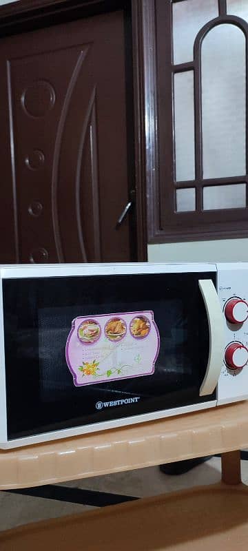 Microwave Oven WF-822M 1